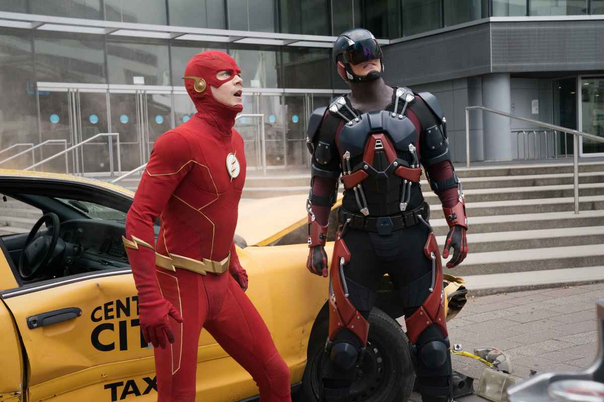 Best-bets for Nov. 16: superheroes, super troubles