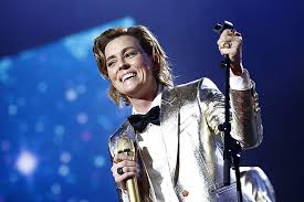 Best-bets for Nov. 1: “SNL,” football, cartoon classics